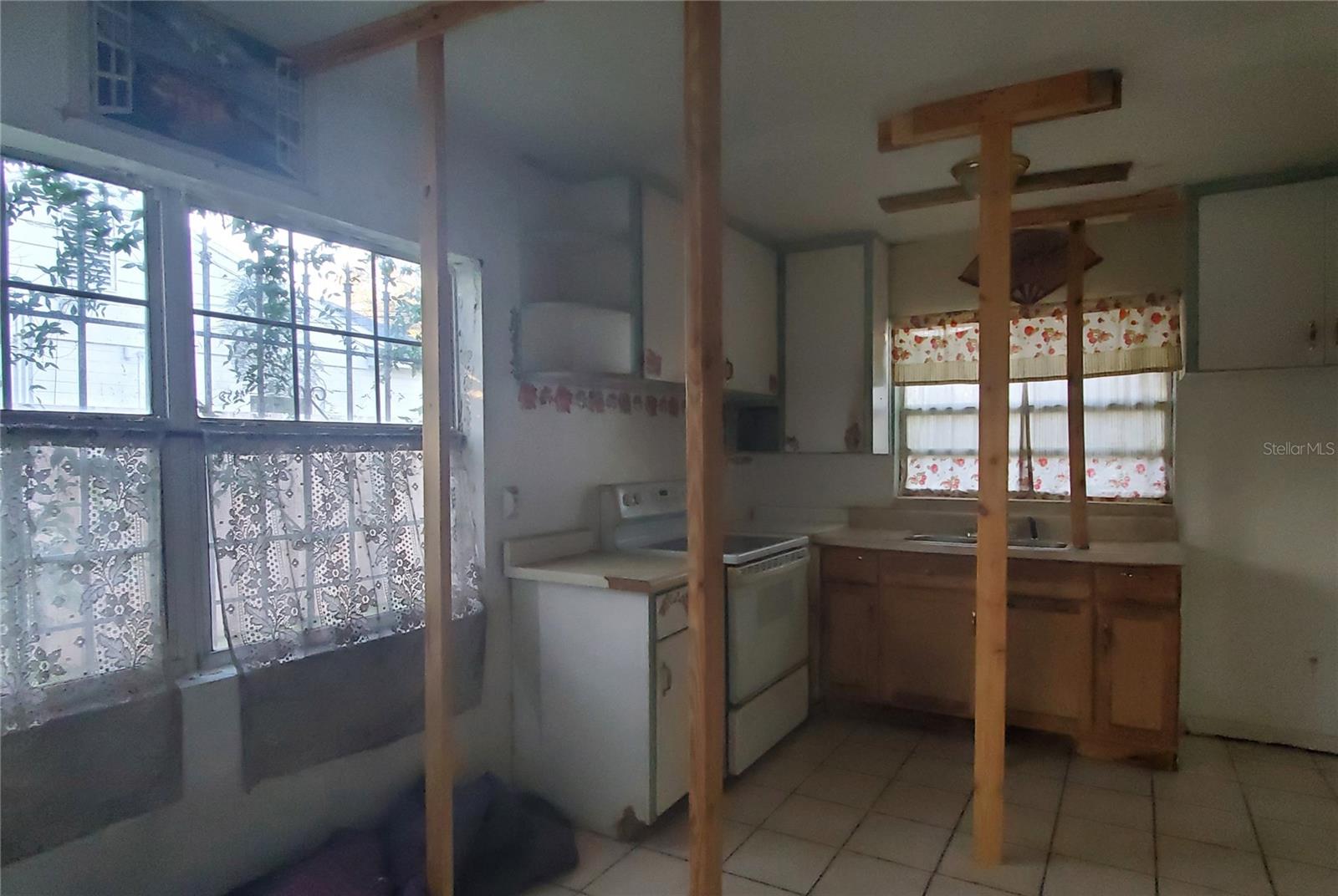 FERN COURT SUB - Residential