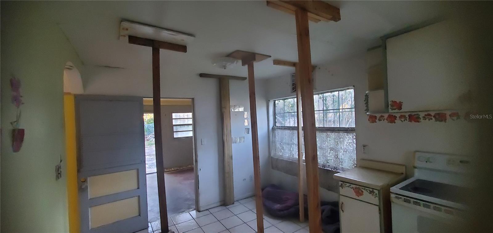 FERN COURT SUB - Residential