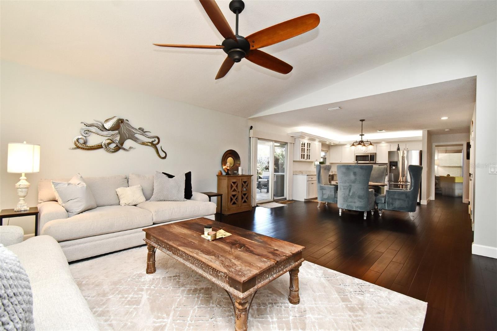 TOTEM PARK - Residential