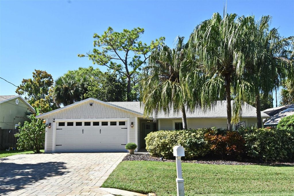 Photo of 1312 2nd Street, Edgewater, FL 32132 (MLS # O6351234)