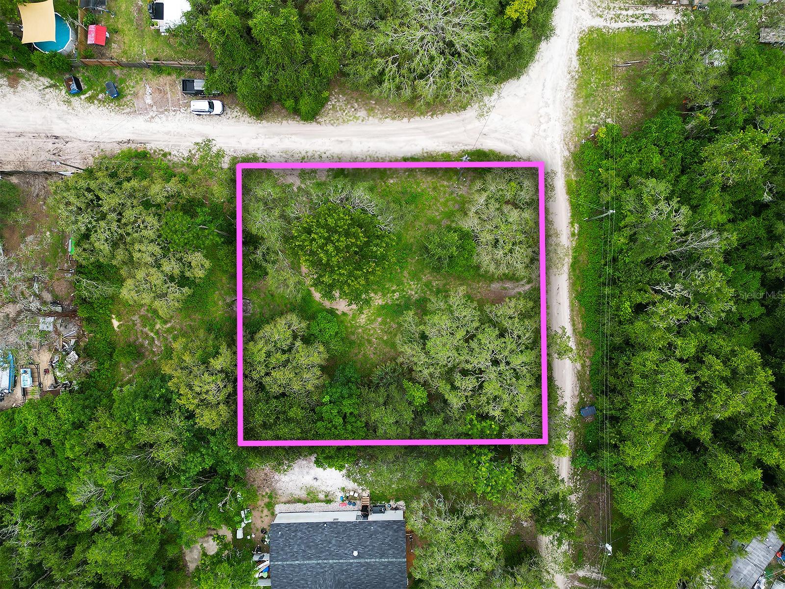 MOON LAKE ESTATES - Land