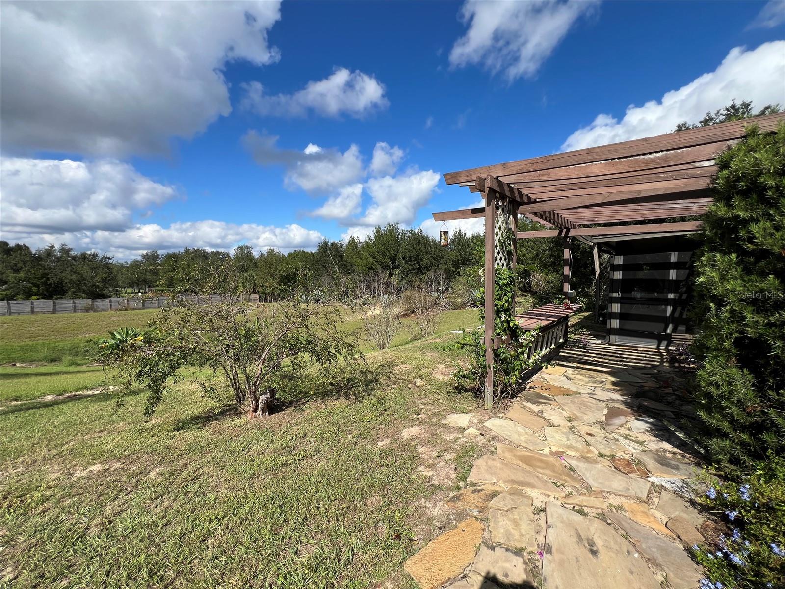 LOST LAKE PINES SUB - Residential Lease