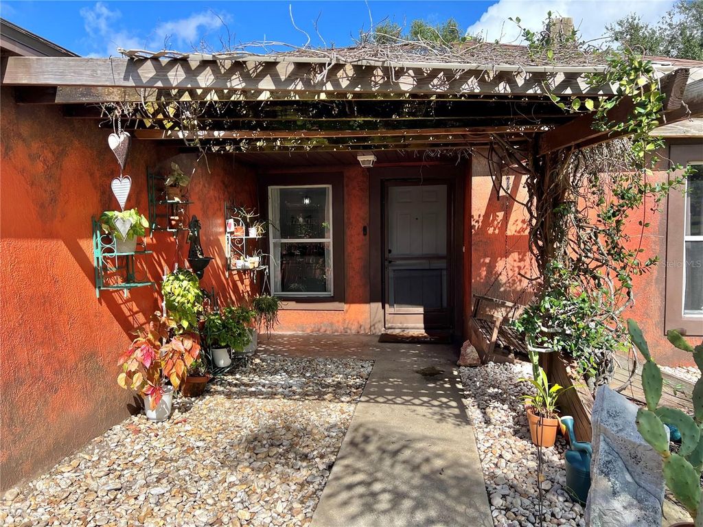 Photo of 14906 Windy Mount Circle, Clermont, FL 34711 (MLS # G5103990)