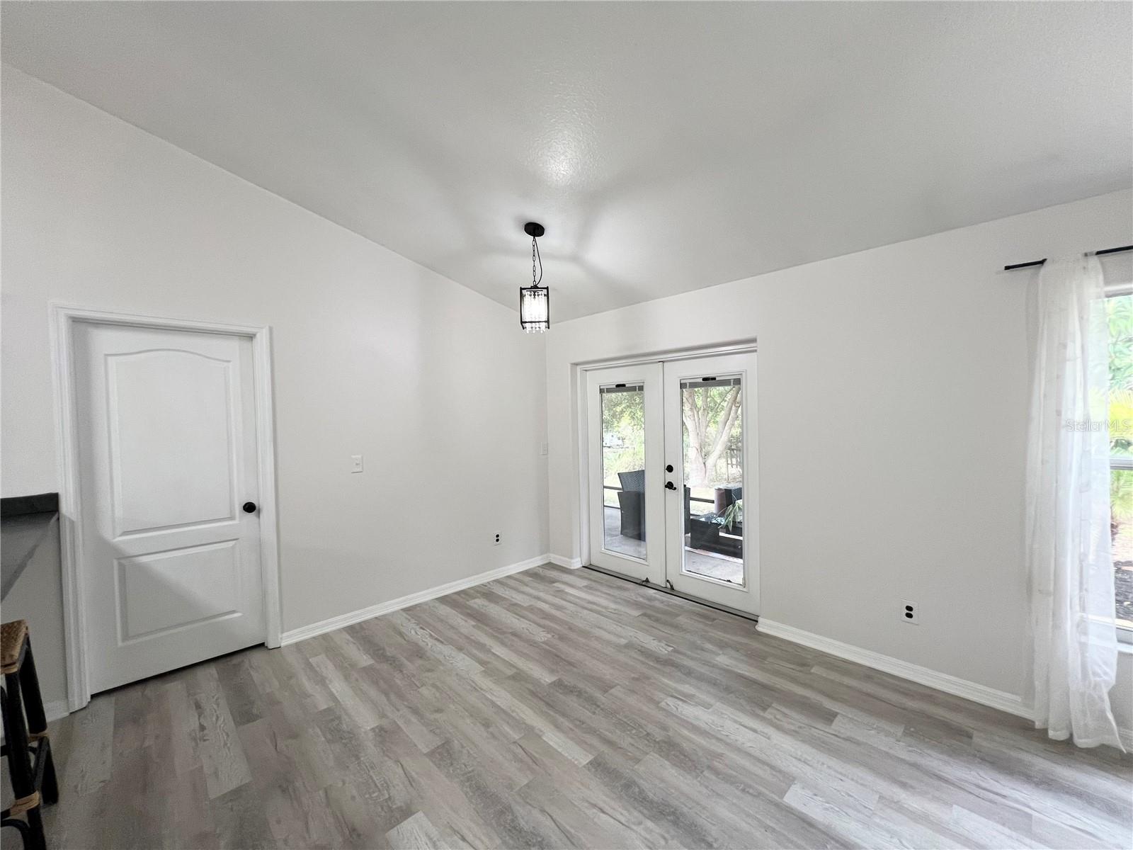 LOST LAKE PINES SUB - Residential Lease