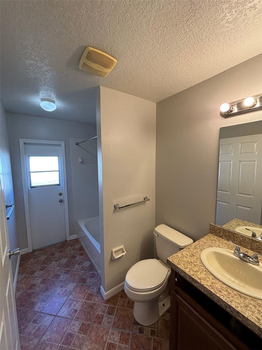 BANYAN COVE/CYPRESS WODS - Residential Lease