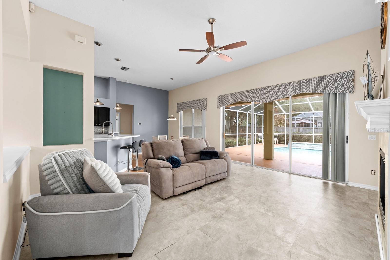 BLOOMINGDALE SEC CC PH - Residential