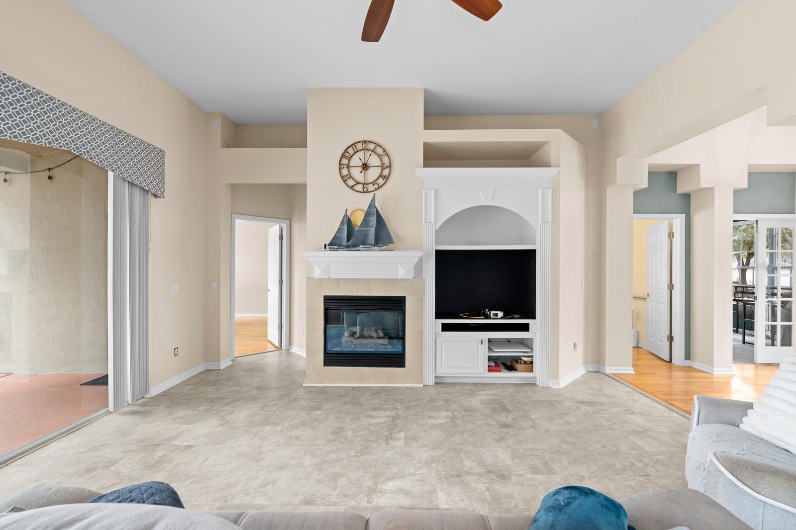 BLOOMINGDALE SEC CC PH - Residential