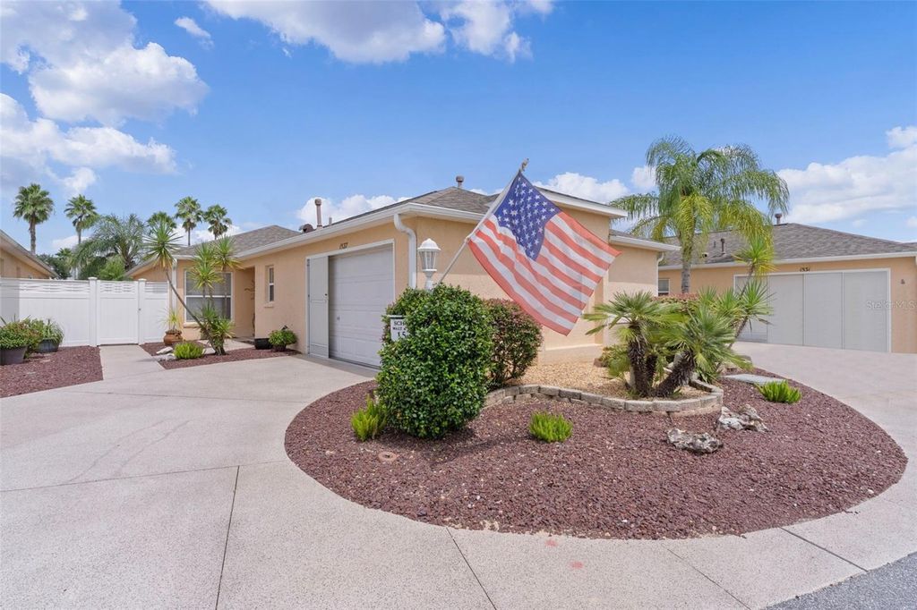 Photo of 1537 Barnwell Place, The Villages, FL 32162 (MLS # G5101715)