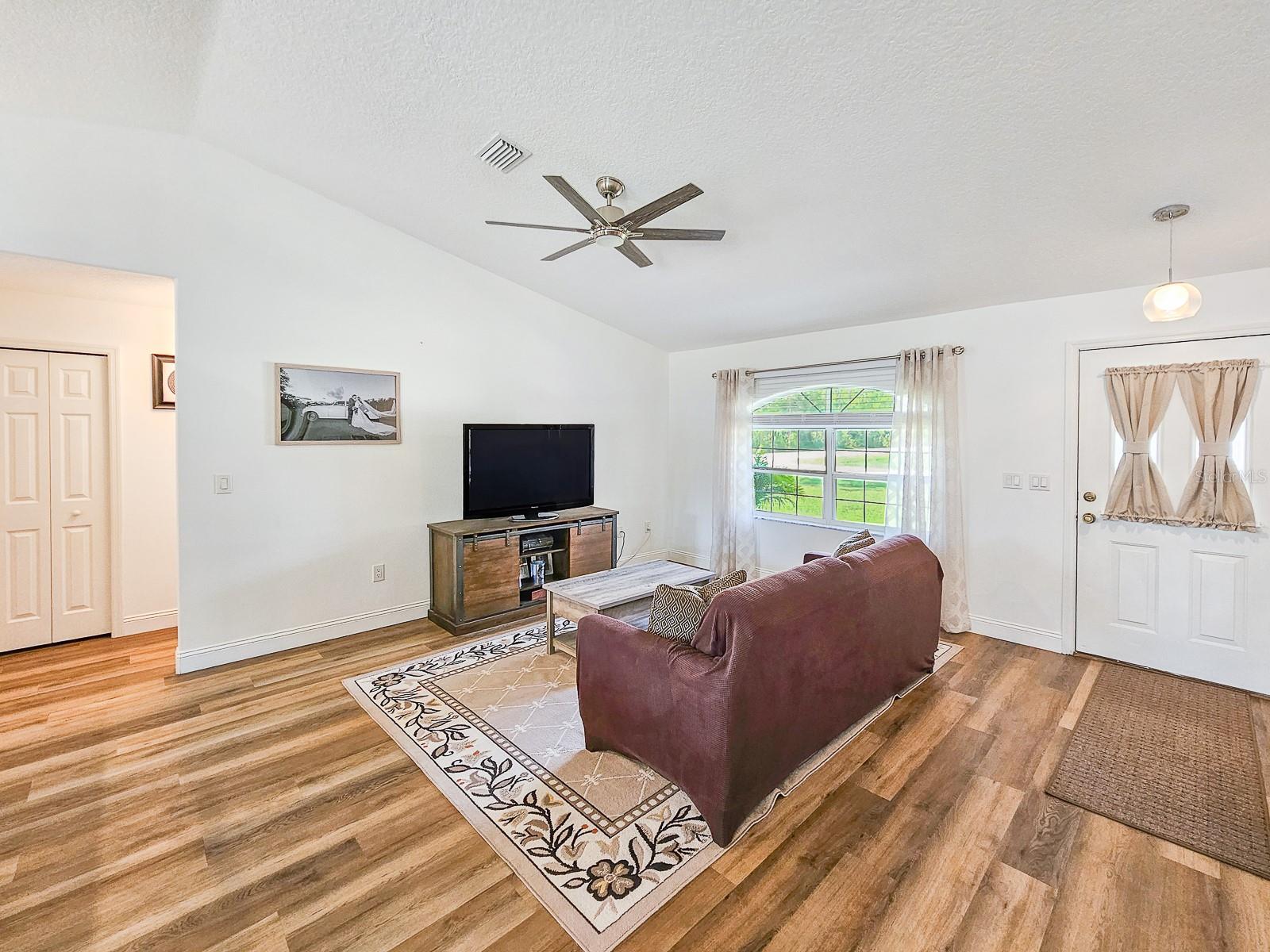 2 SERENADE PLACE