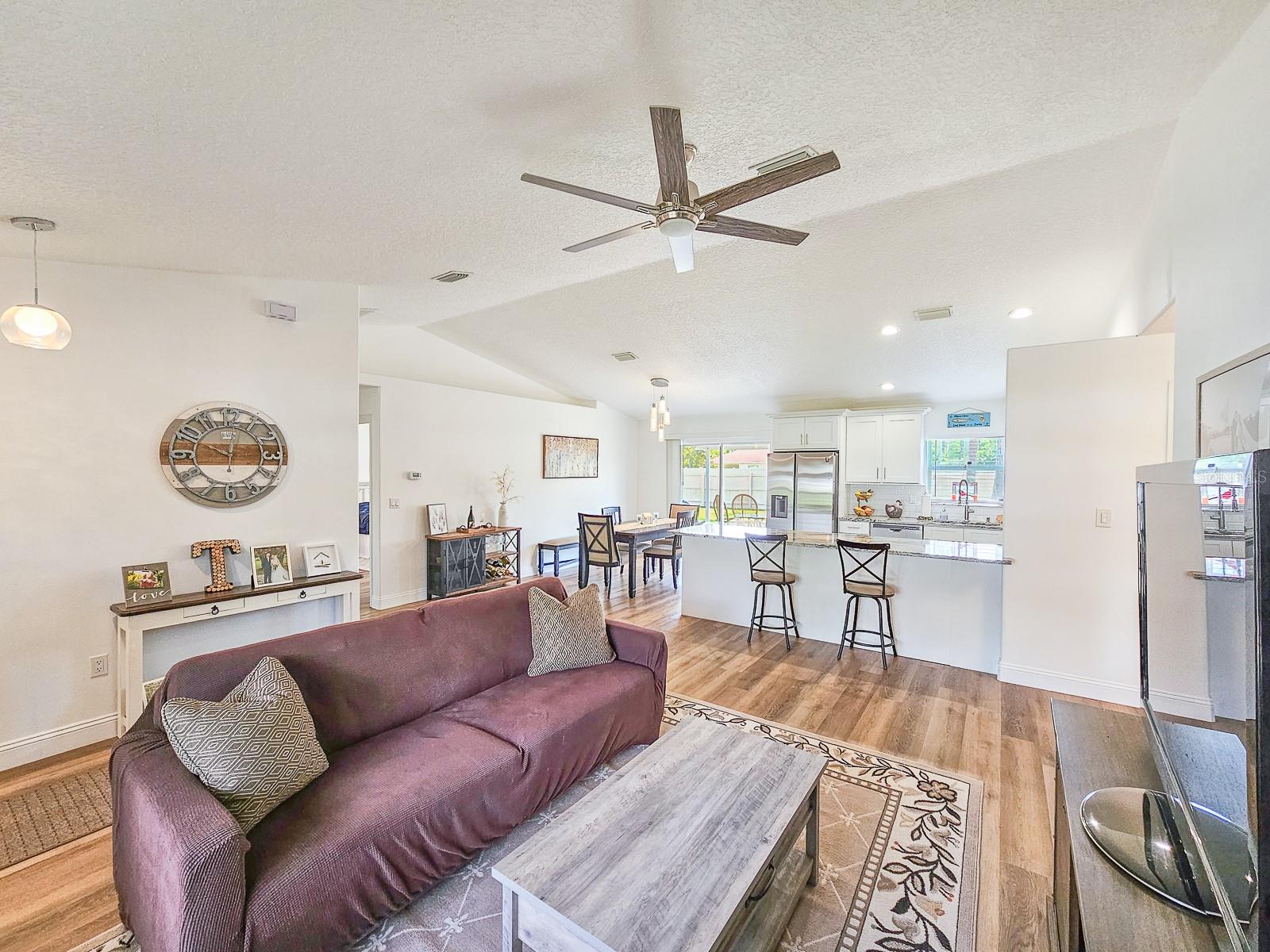 2 SERENADE PLACE