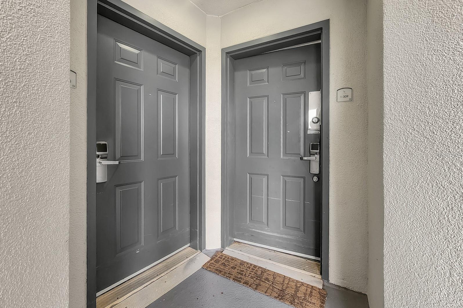 BLUE HERON BEACH RESIDENCE TOWER I - Residential