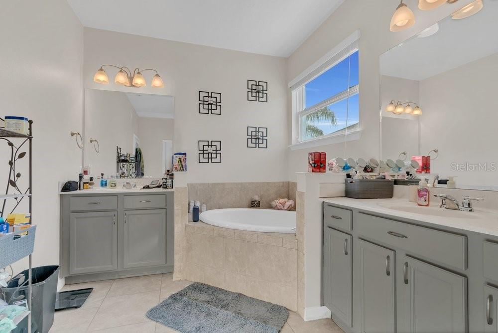 MAGNOLIA RIDGE - Residential