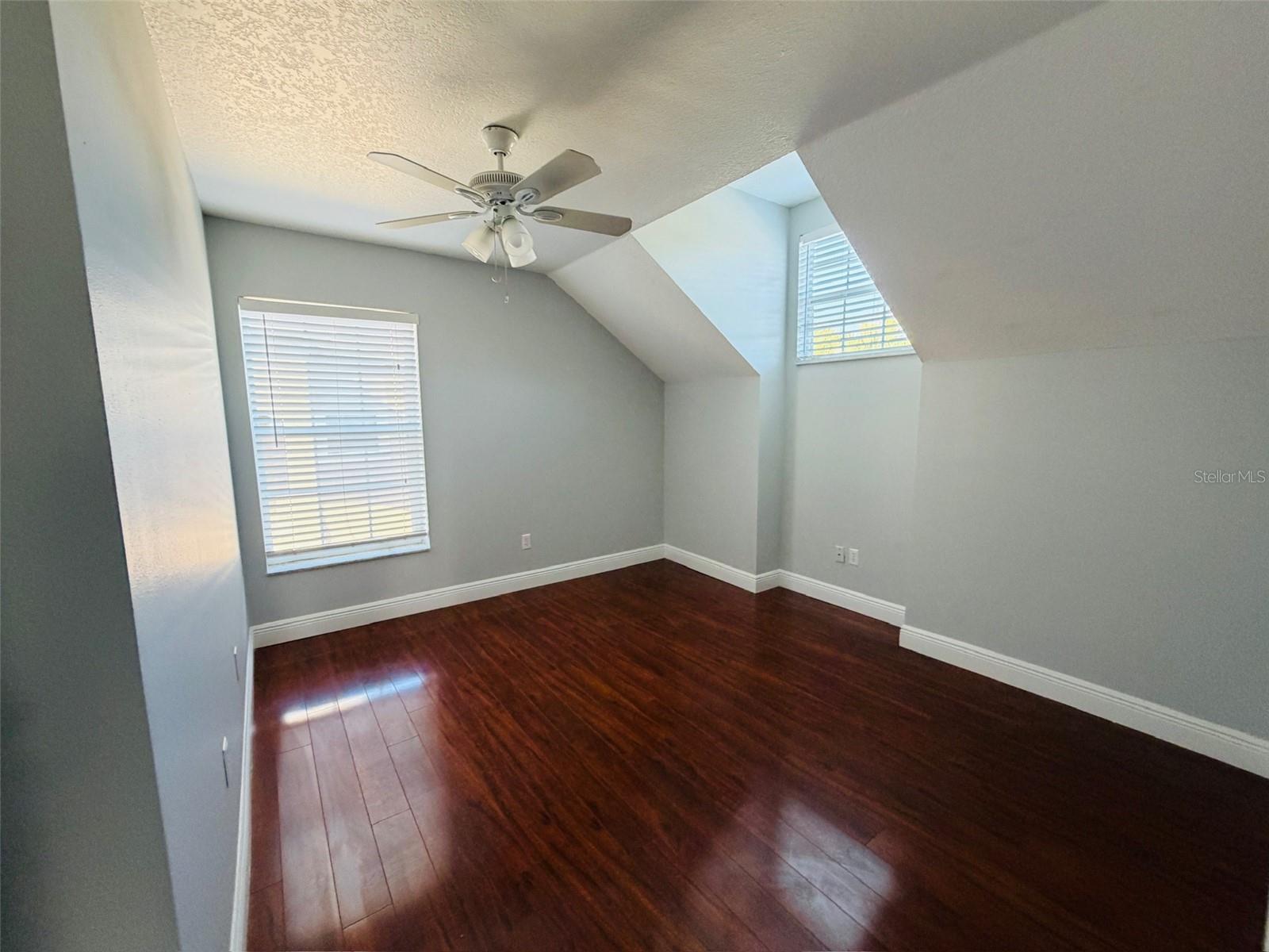 STONEYBROOK - Residential