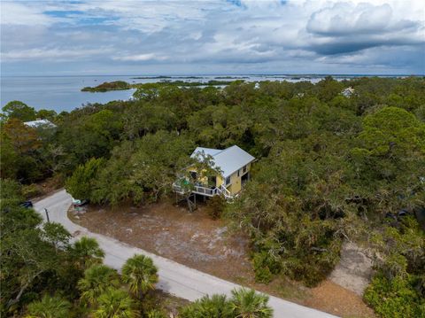 A home in CEDAR KEY