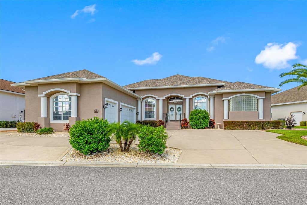 Photo of 6750 Huntington Hills Boulevard, Lakeland, FL 33810 (MLS # TB8529719)