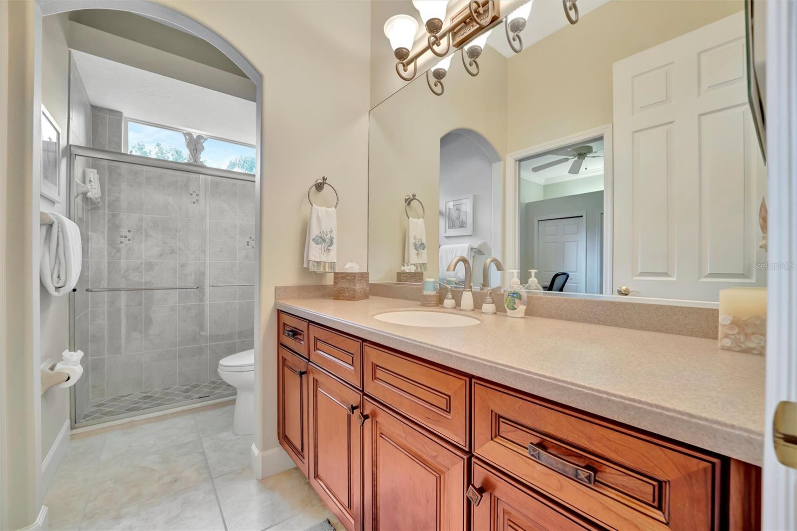 OAK CREEK SUB - Residential