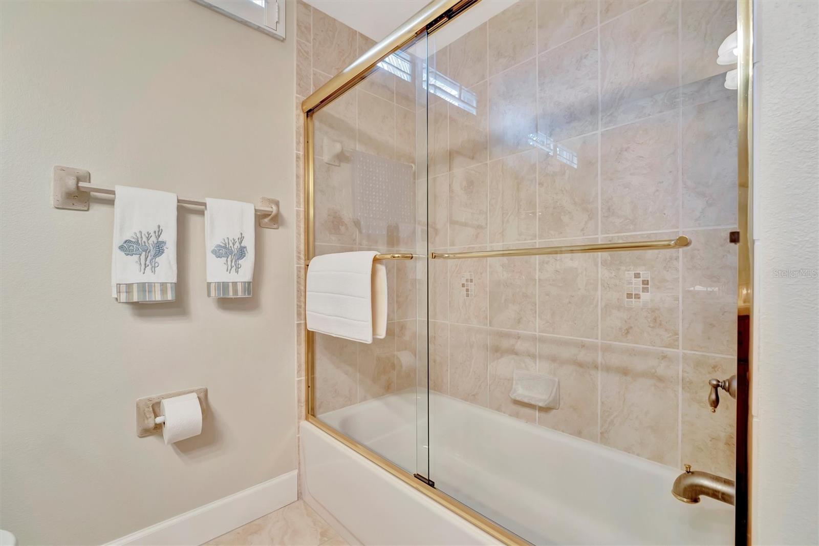 OAK CREEK SUB - Residential