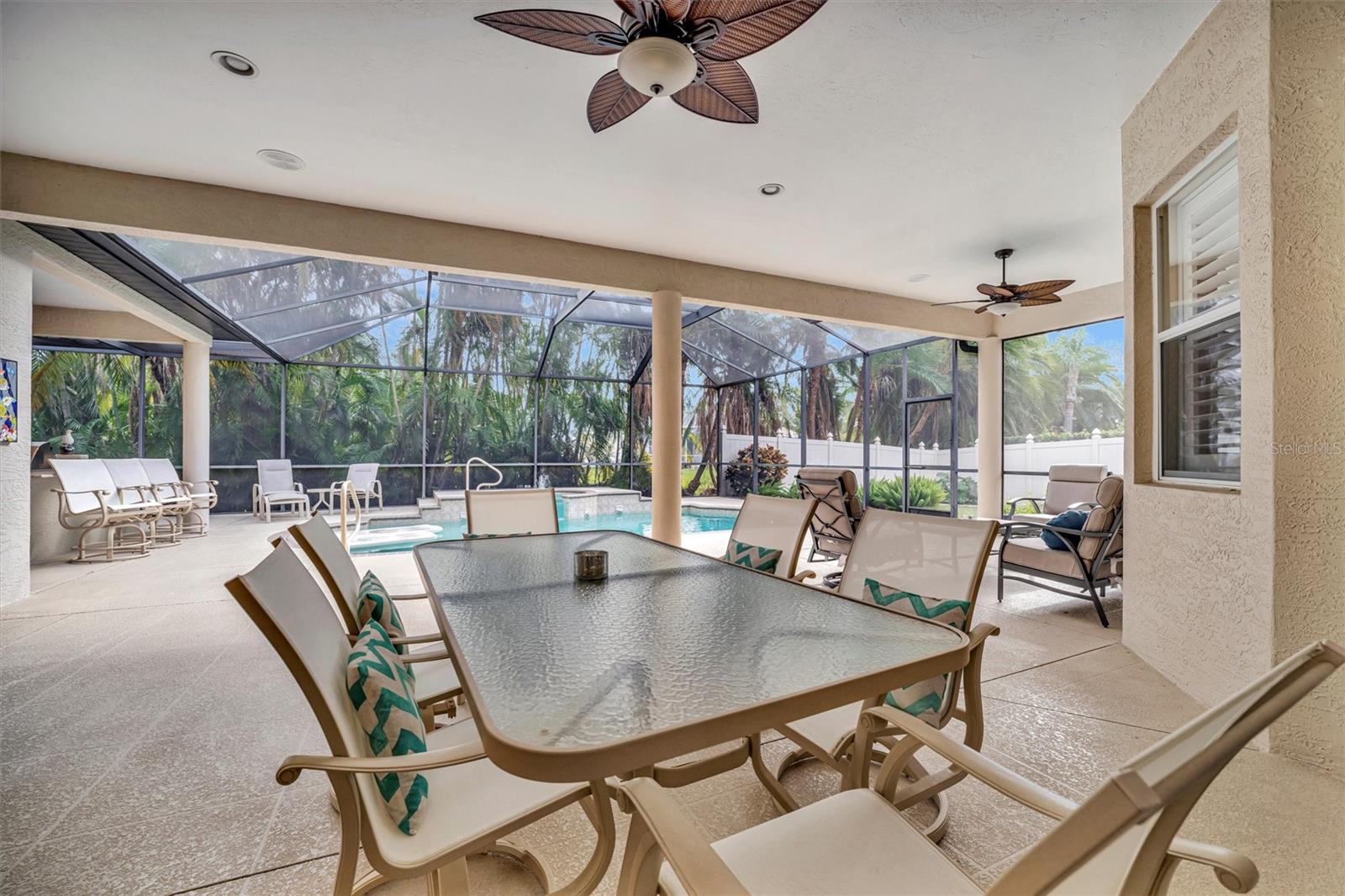 OAK CREEK SUB - Residential