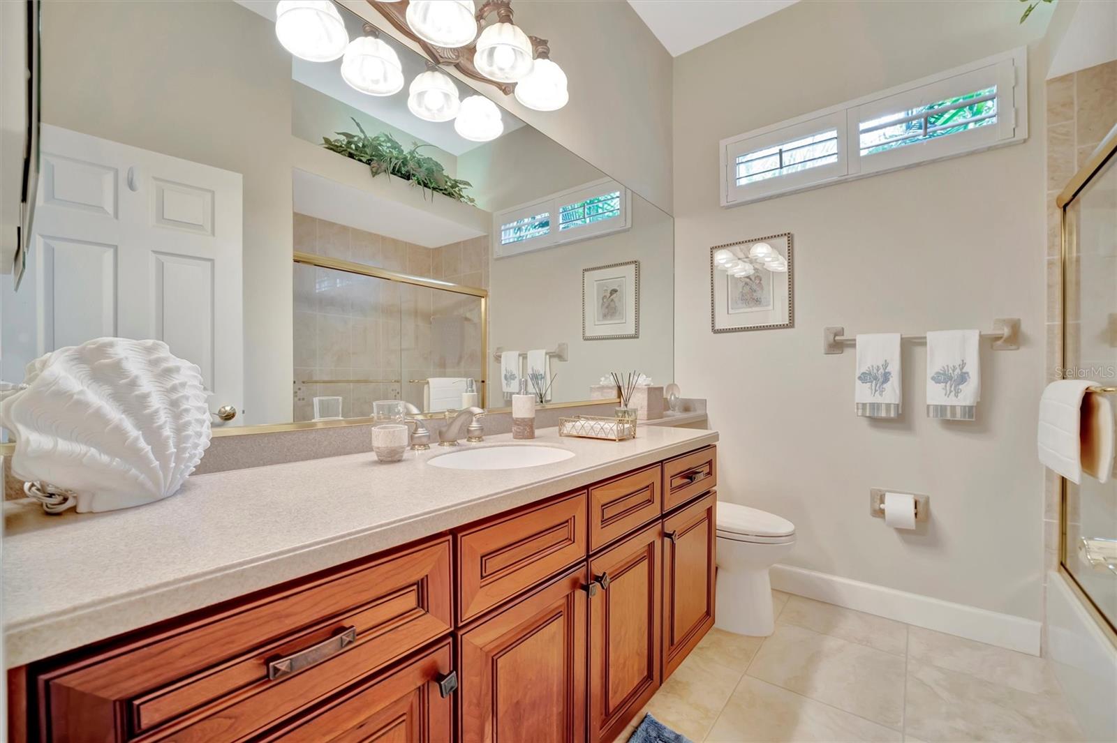 OAK CREEK SUB - Residential