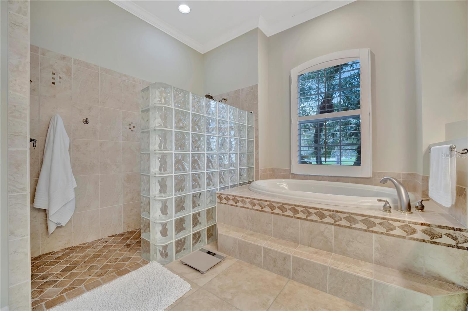 OAK CREEK SUB - Residential