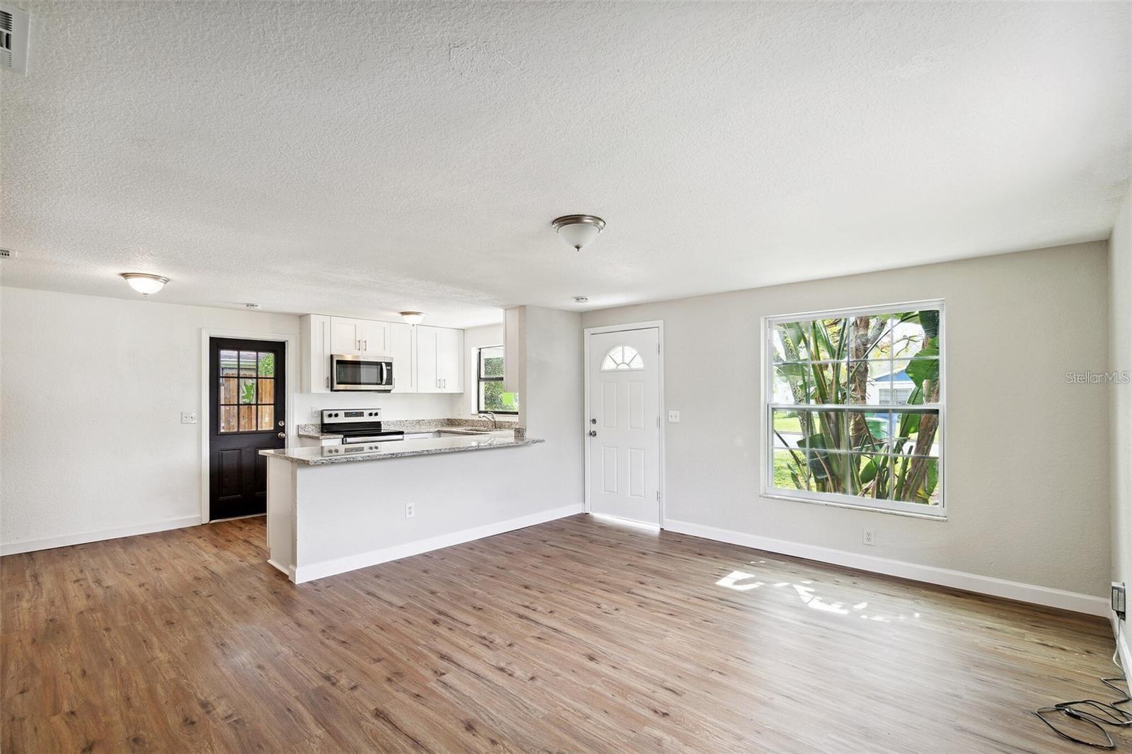 LAUREL TERRACE - Residential Lease