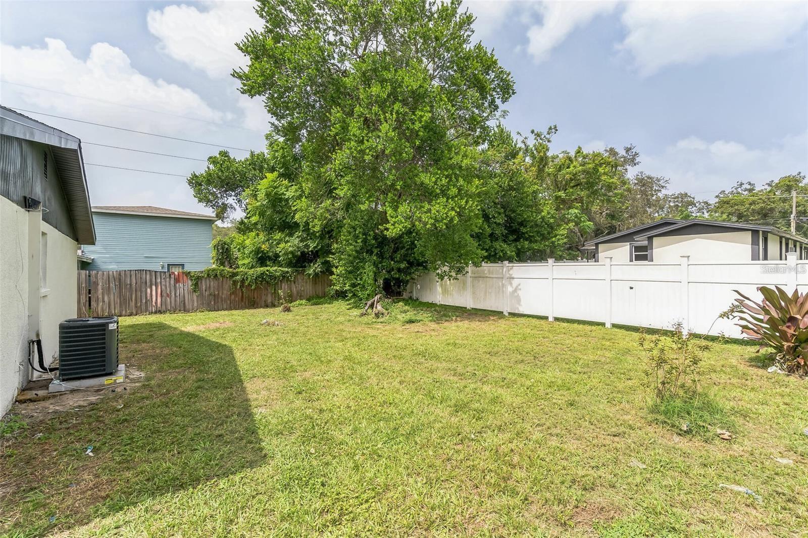 LAUREL TERRACE - Residential Lease