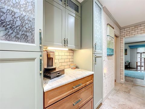 Tiny photo for 2160 N Watersedge Drive, Crystal River, FL 34429 (MLS # TB8444837)