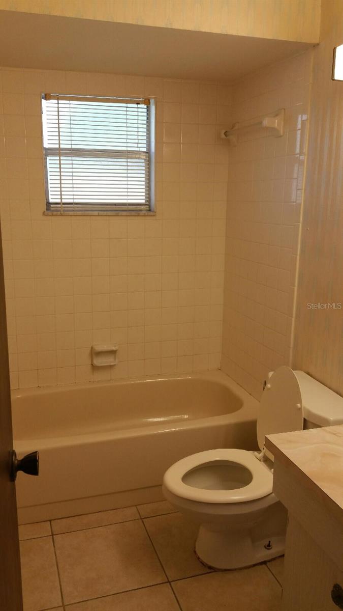 HARBOR PALMS UNIT ELEVEN - Residential Lease