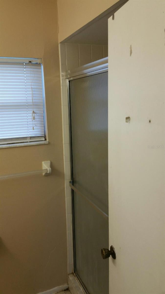 HARBOR PALMS UNIT ELEVEN - Residential Lease