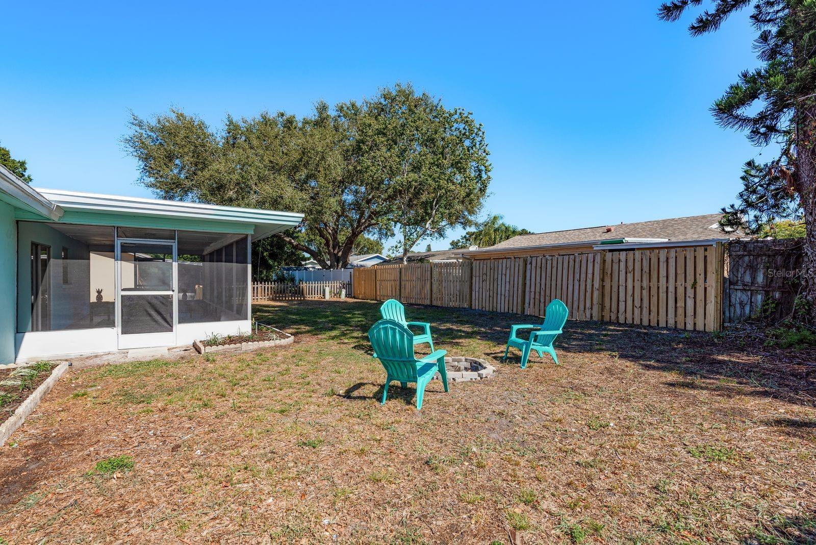 BARRINGTON HILLS - Residential