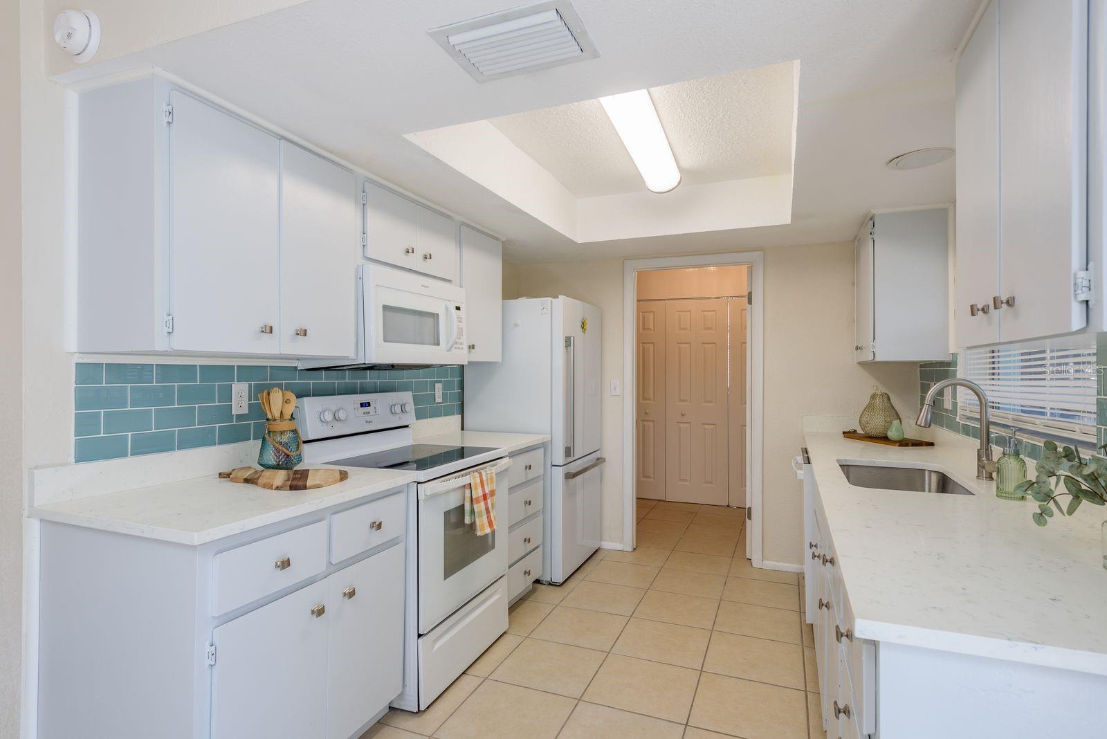 BARRINGTON HILLS - Residential