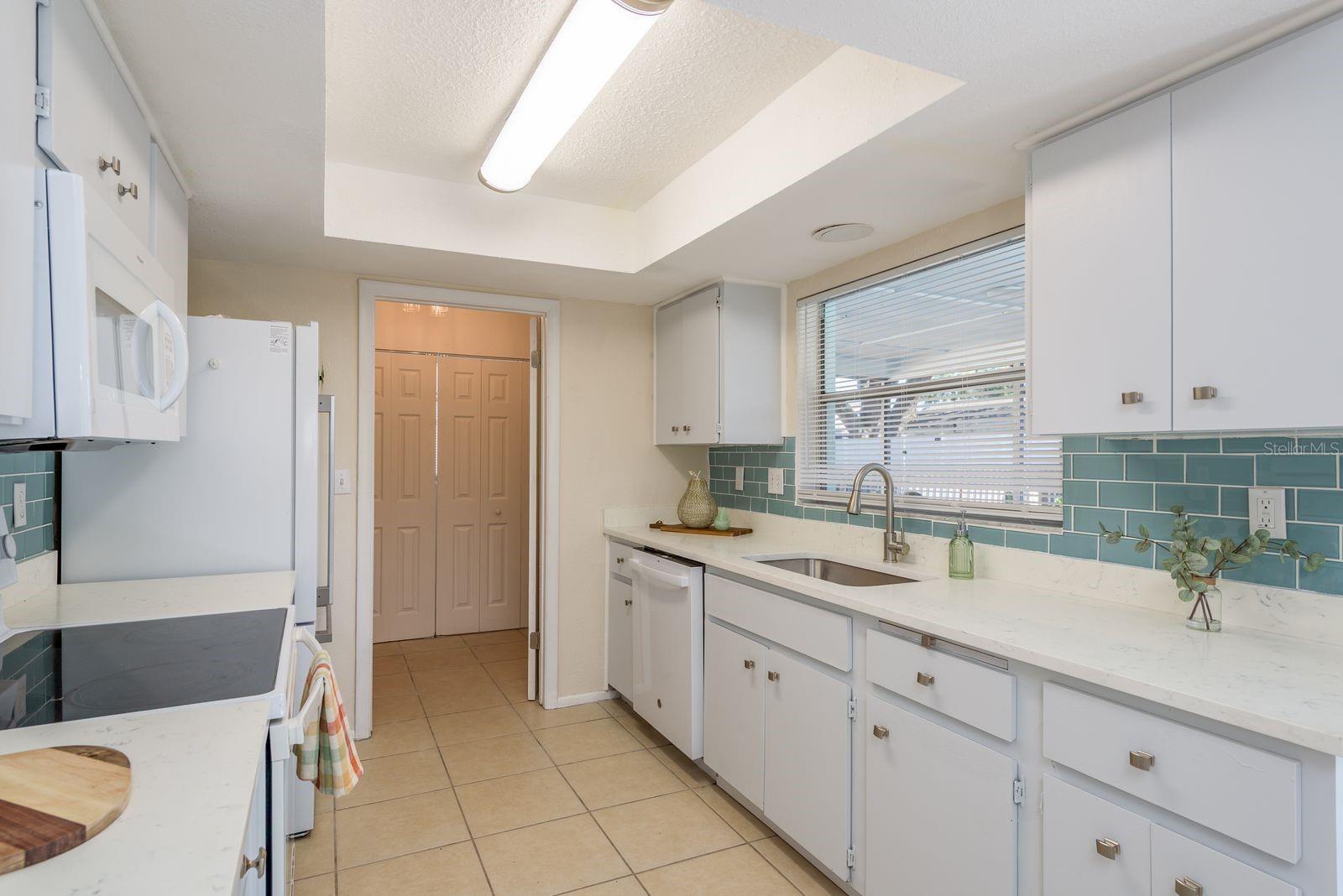 BARRINGTON HILLS - Residential