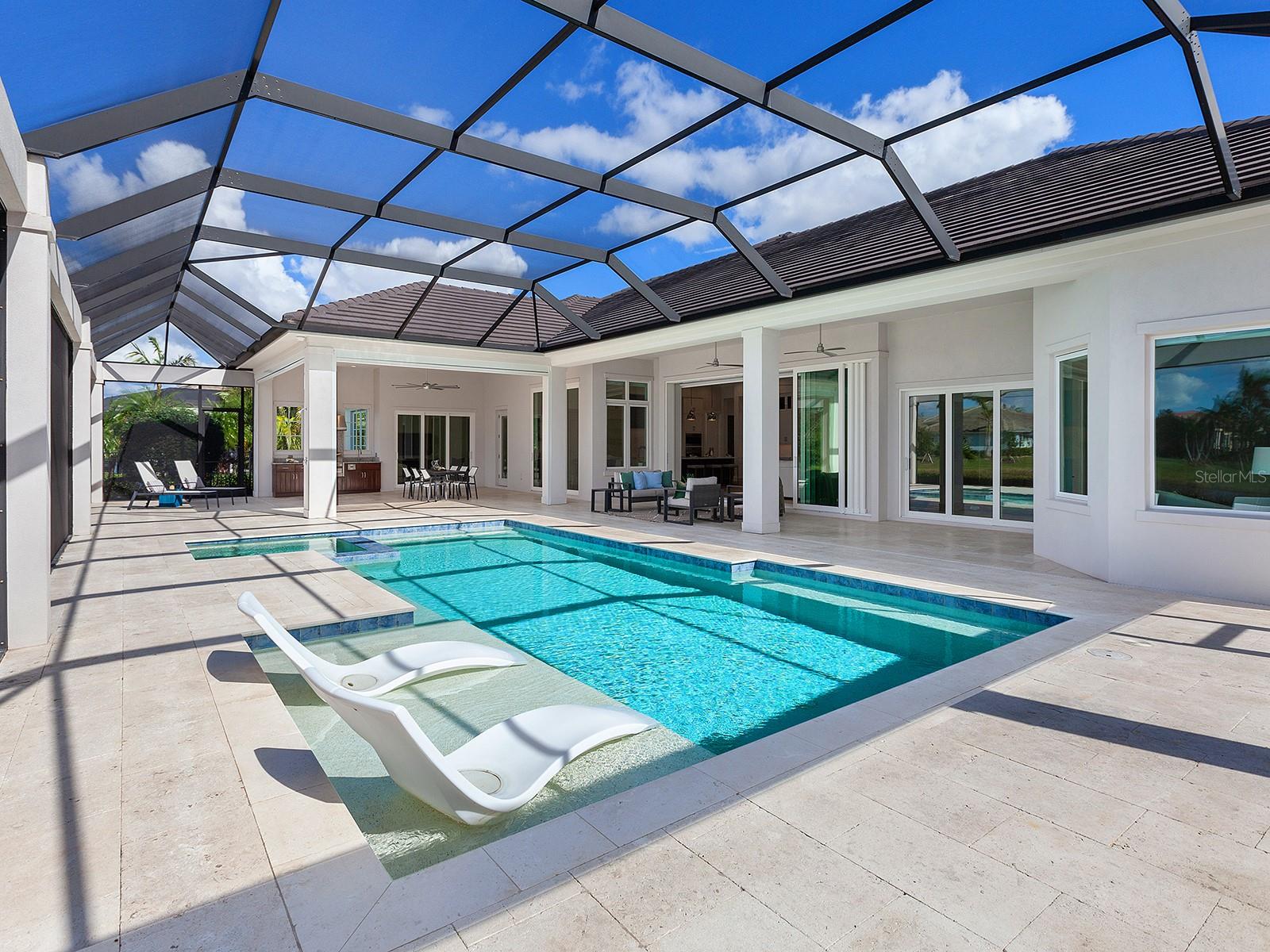 LAKE CLUB PH II - Residential