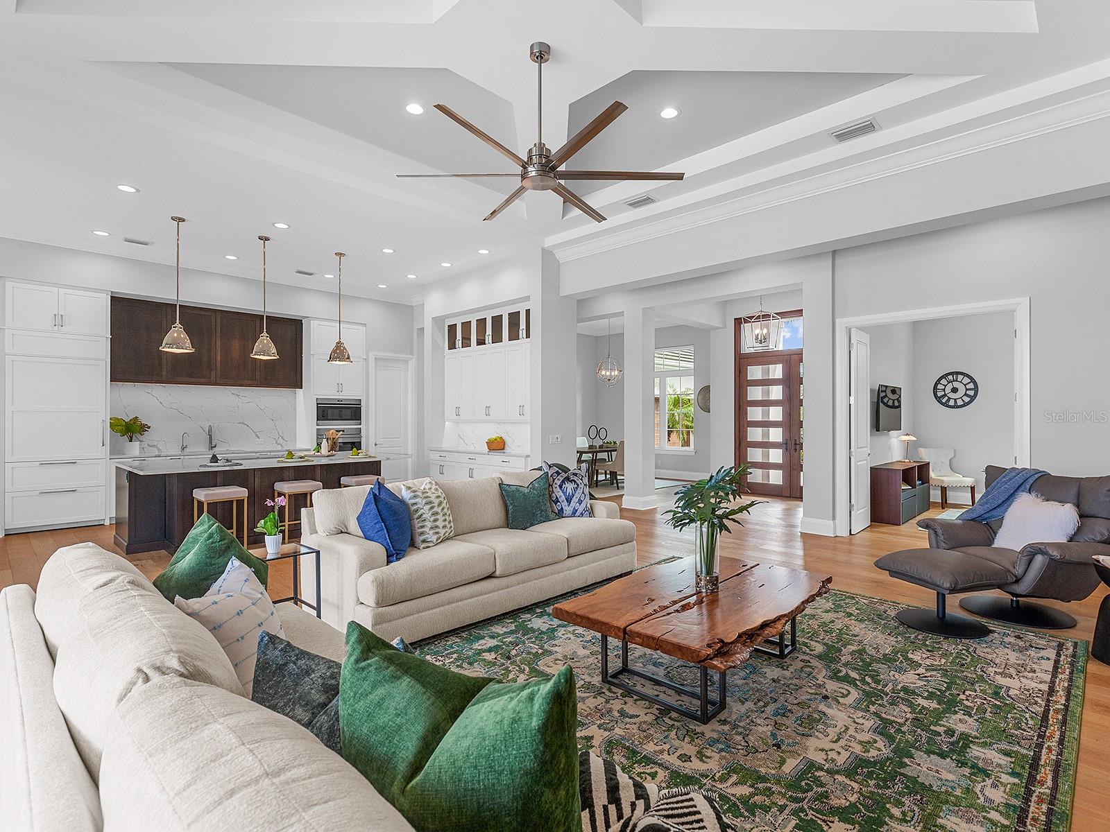 LAKE CLUB PH II - Residential