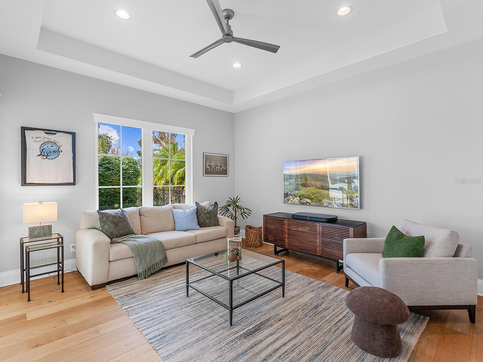 LAKE CLUB PH II - Residential