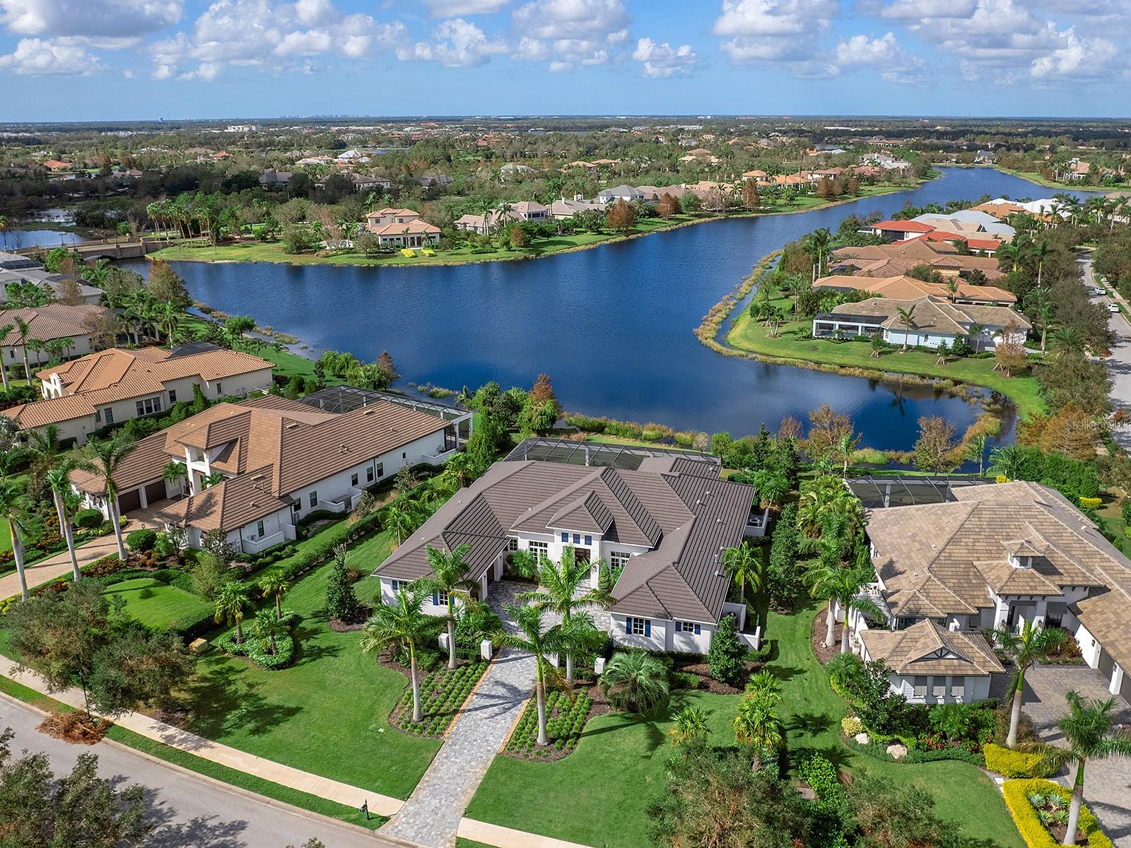 LAKE CLUB PH II - Residential