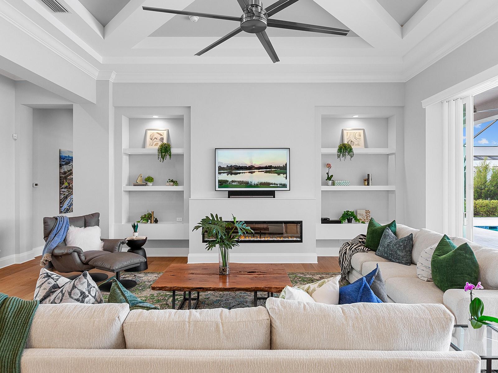 LAKE CLUB PH II - Residential