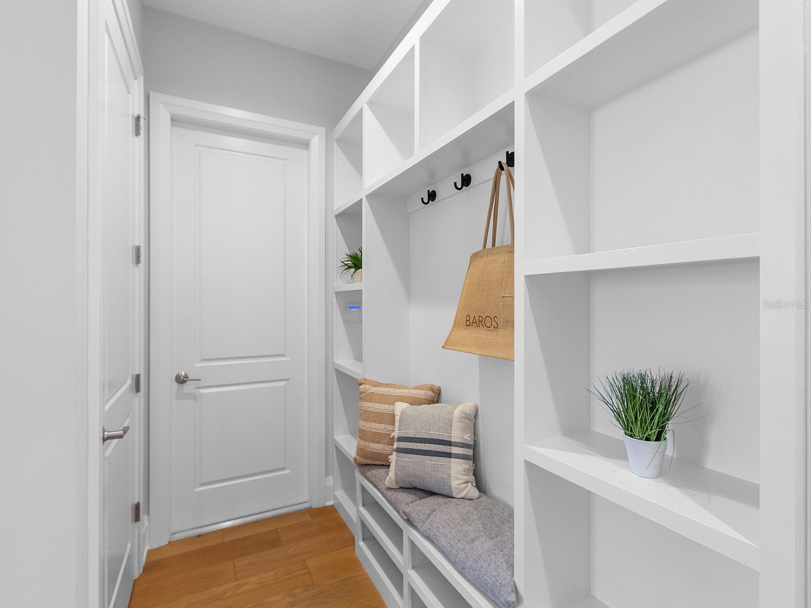 LAKE CLUB PH II - Residential