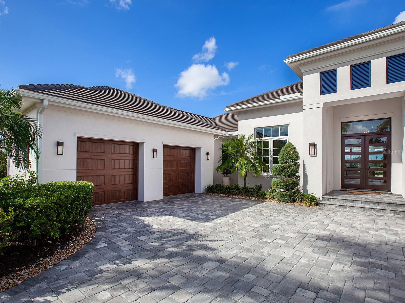 LAKE CLUB PH II - Residential