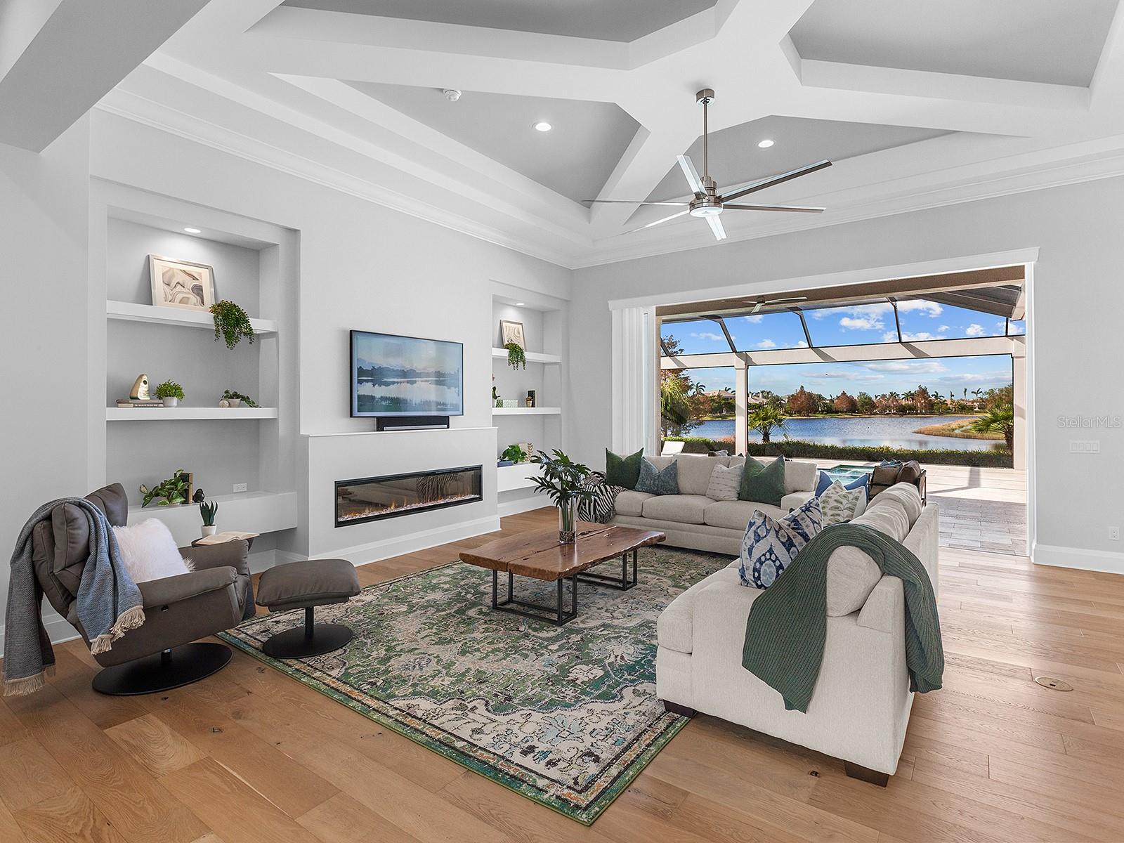 LAKE CLUB PH II - Residential