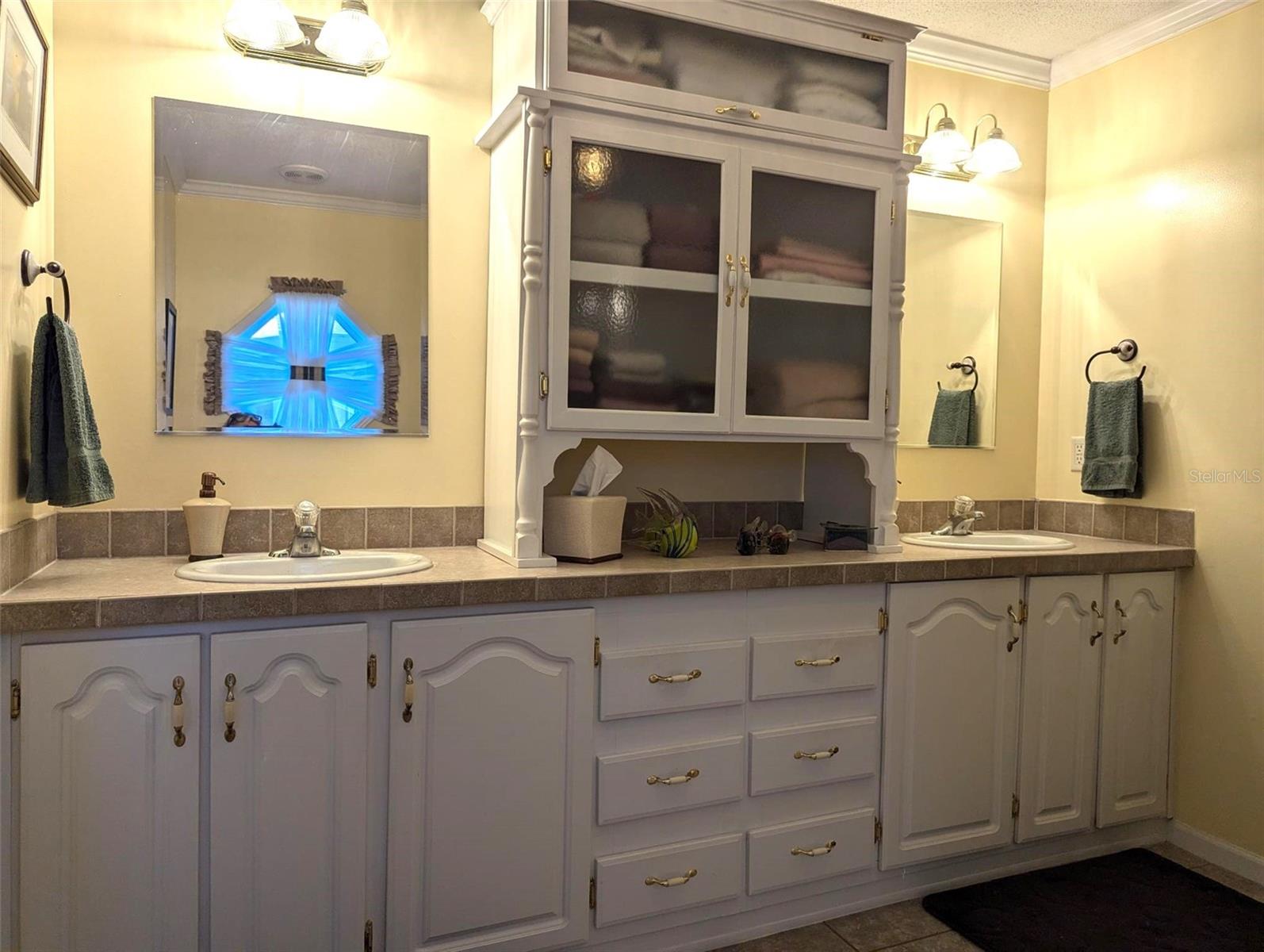 MAPLE LEAF ESTATES - Residential