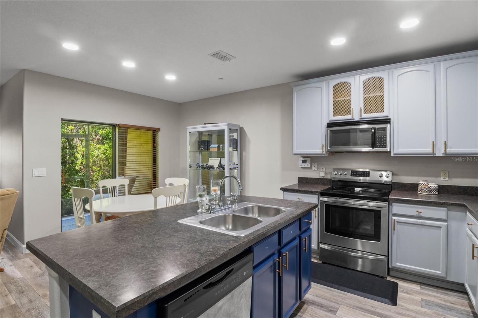 TIVOLI GARDENS - Residential