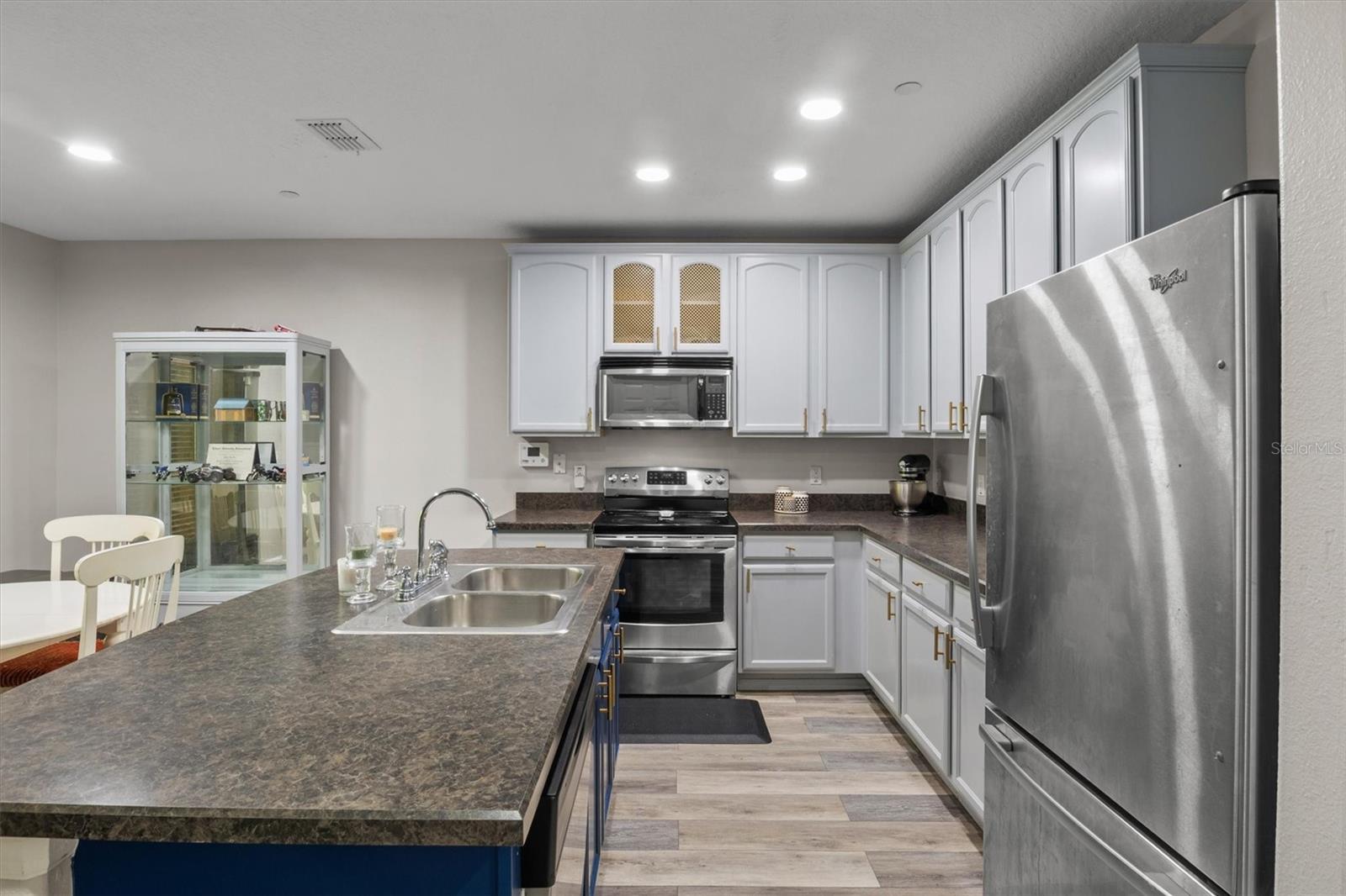 TIVOLI GARDENS - Residential