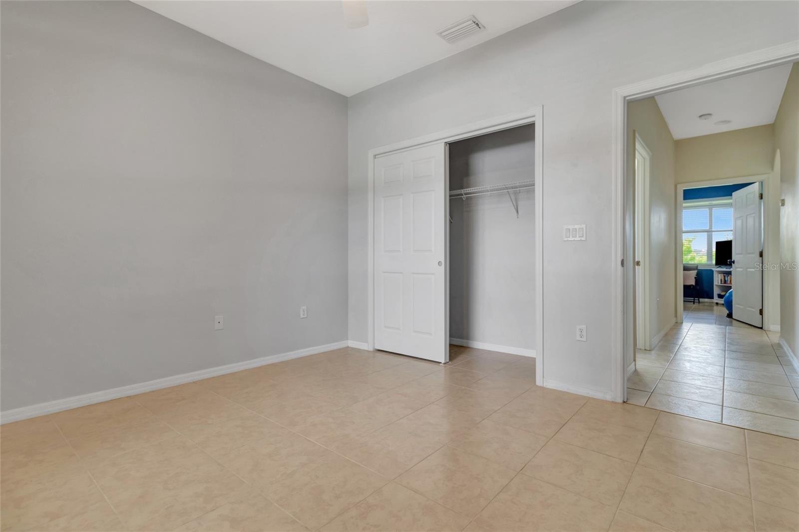 BENT TREE - Residential