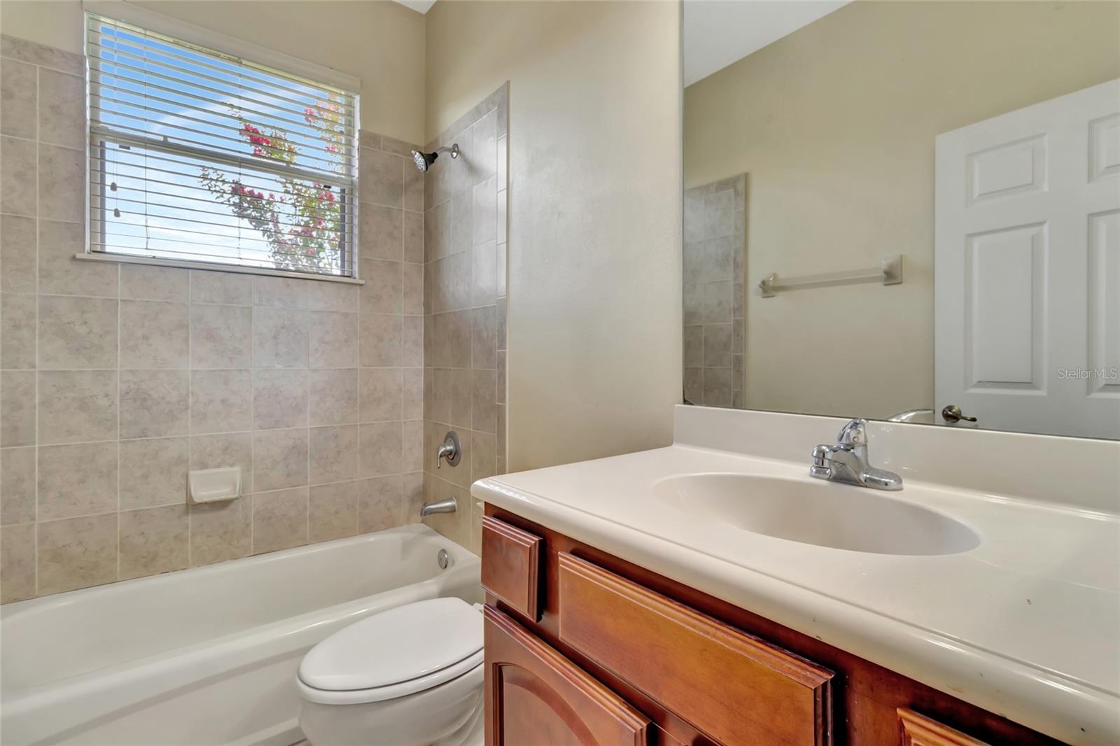 BENT TREE - Residential