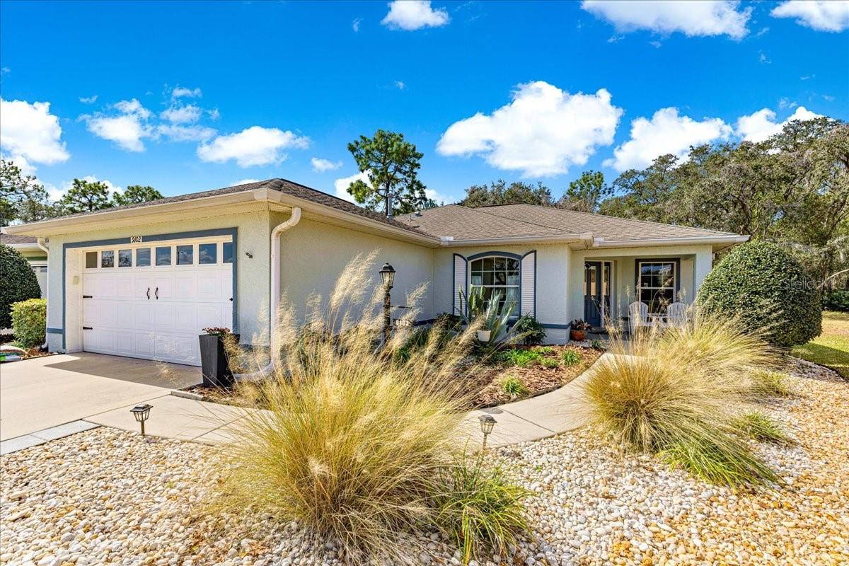 ON TOP OF THE WORLD - AVALON - Residential