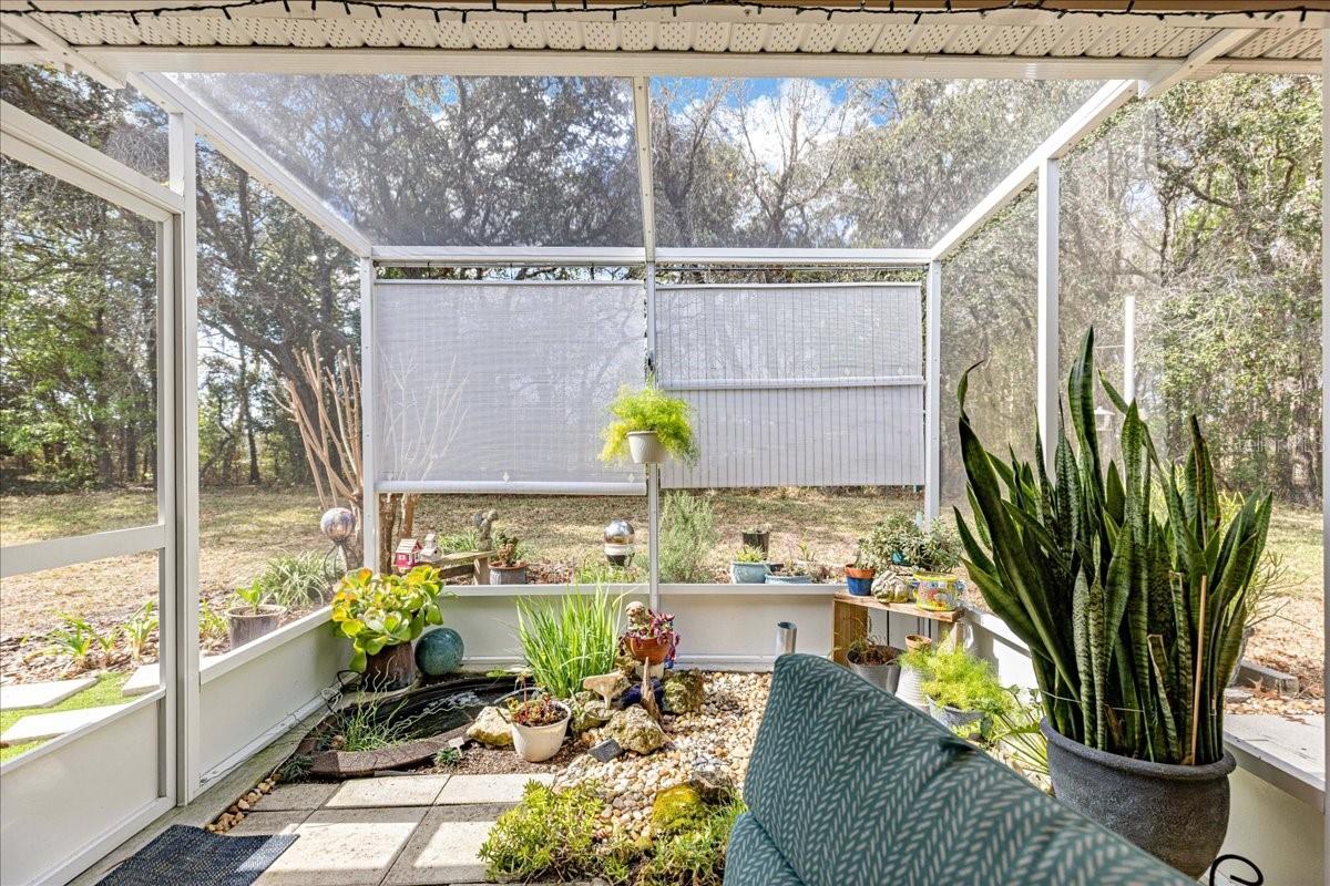 ON TOP OF THE WORLD - AVALON - Residential