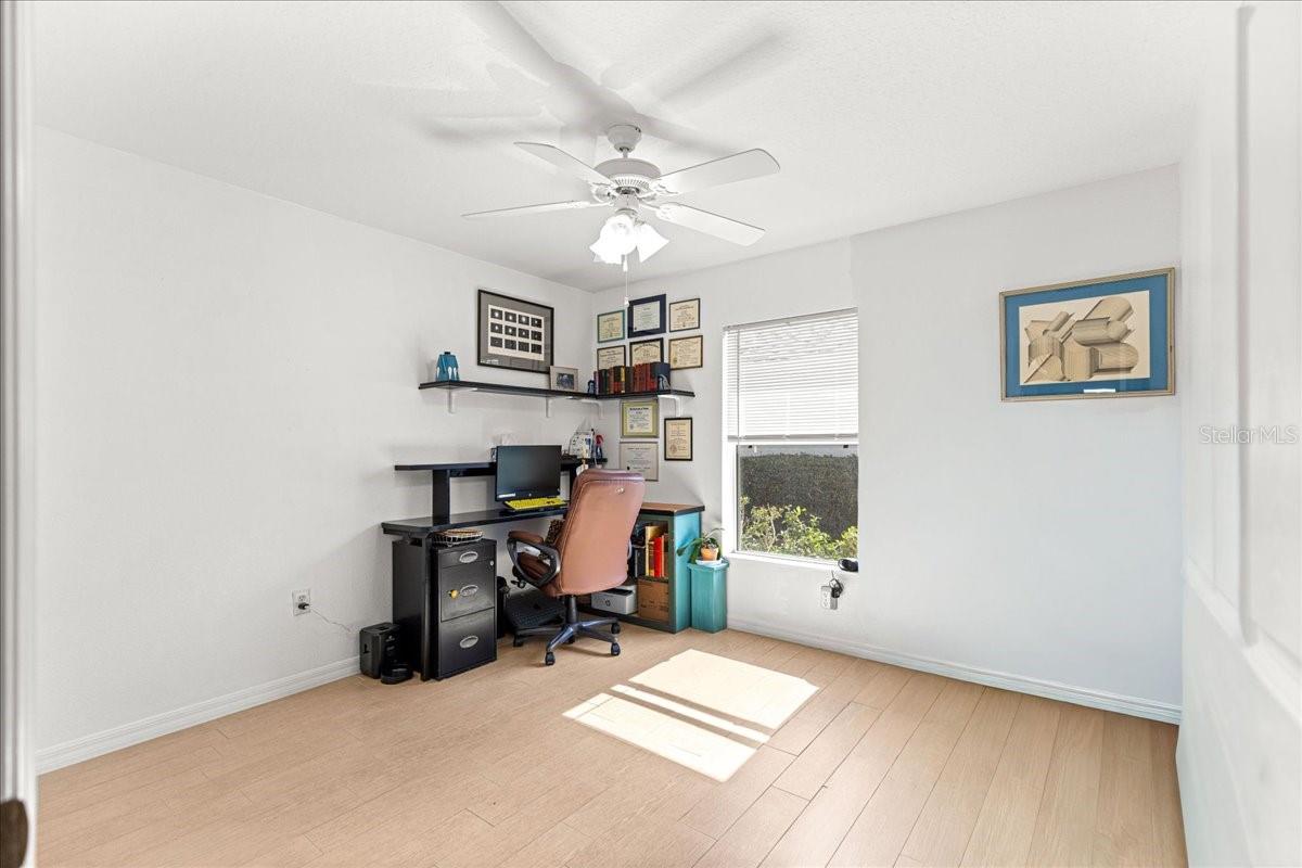 ON TOP OF THE WORLD - AVALON - Residential