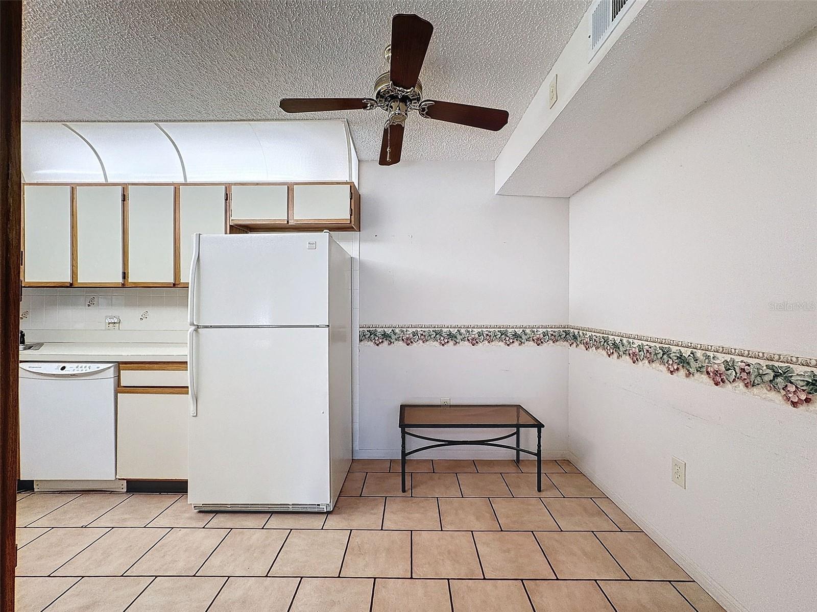 PINE RIDGE AT SUGAR CREEK - Residential