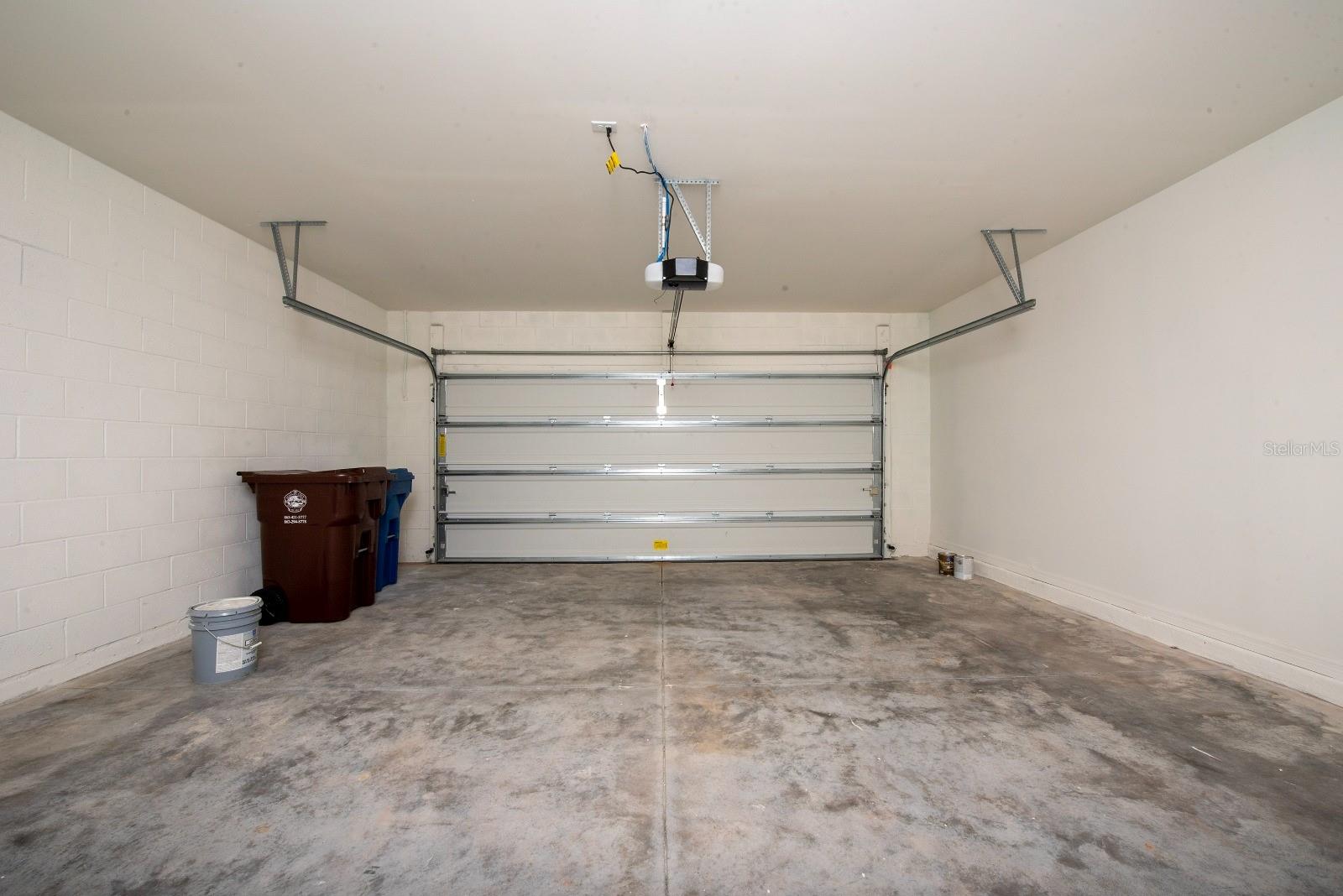 HAMMOCK RESERVE PH 1 - Residential Lease